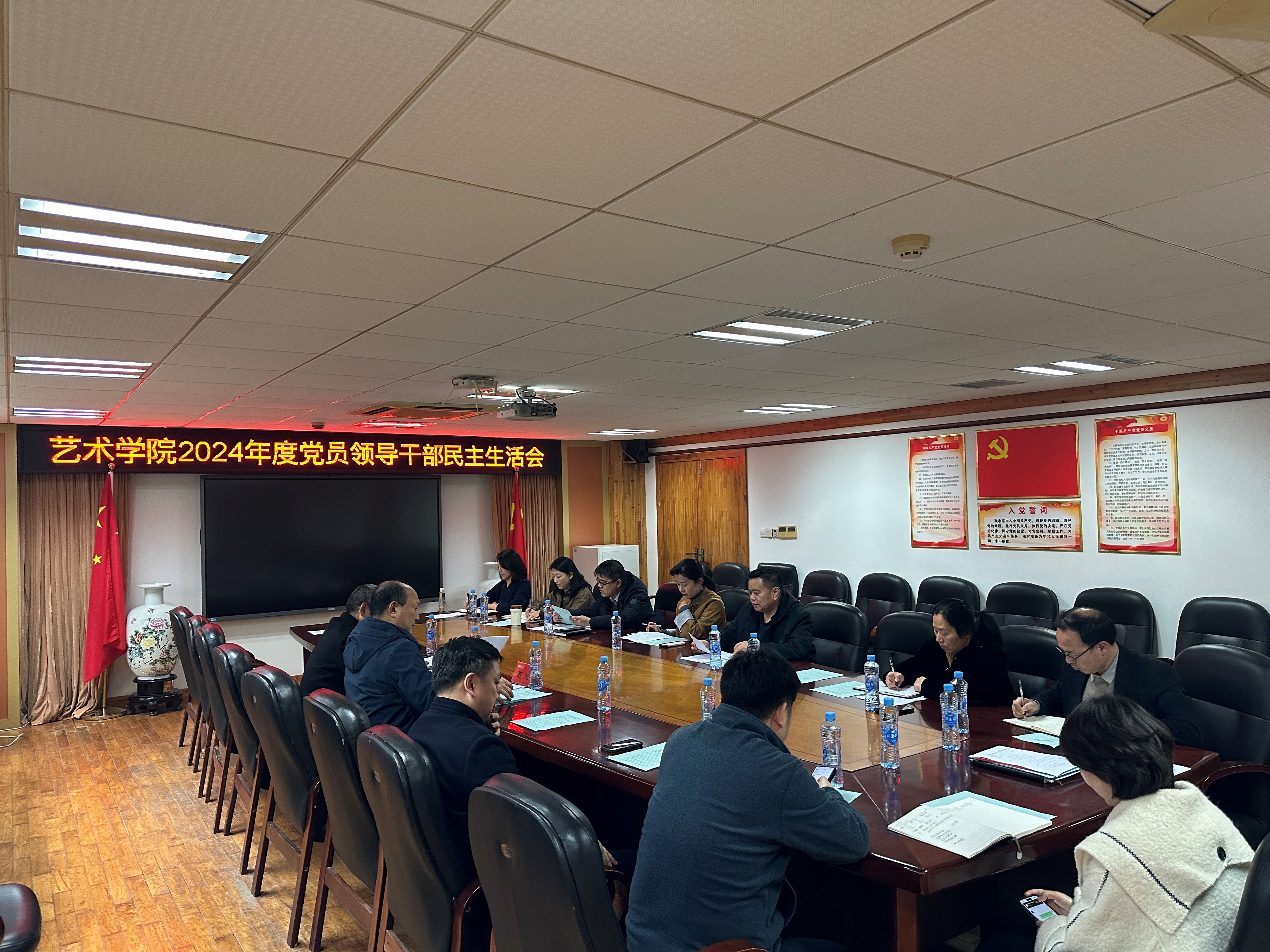 b458dccf4dc6448ab1a50de8bcb1d403.jpg b458dccf4dc6448ab1a50de8bcb1d403.jpg