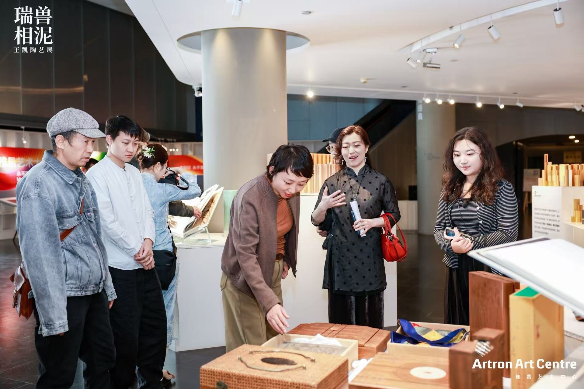 124557122403424ba6f20cbef18fe8e8.jpg 124557122403424ba6f20cbef18fe8e8.jpg