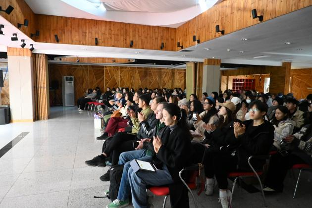 4eb605a5f63e4c949902eed5530b3582.png 4eb605a5f63e4c949902eed5530b3582.png