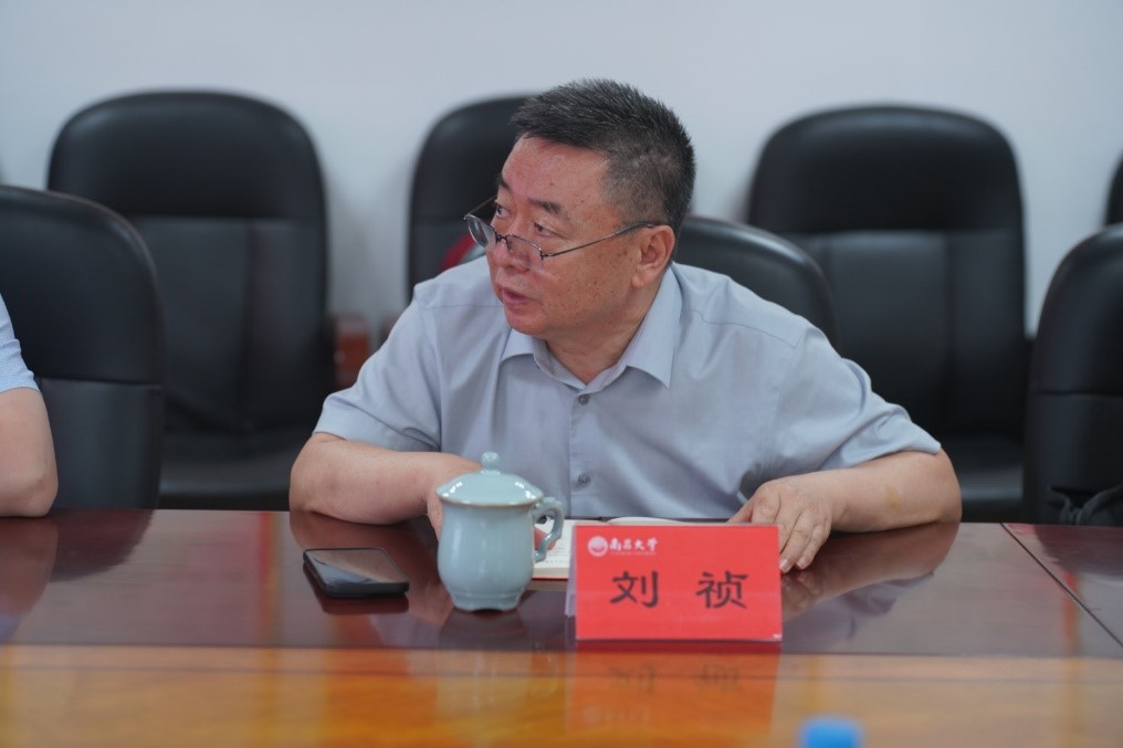 eb855c1ad6f143b8a4f69d5fd4258c66.jpg eb855c1ad6f143b8a4f69d5fd4258c66.jpg